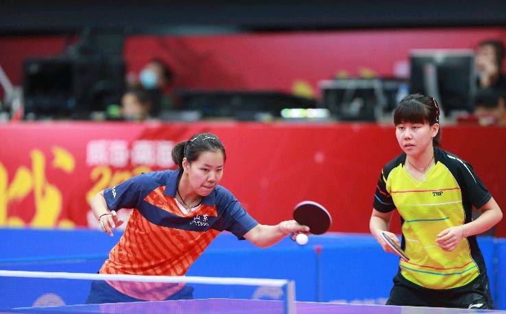 坚定地表示 坚定地表示